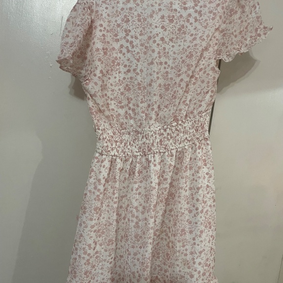 Woman’s dress - Picture 3 of 3